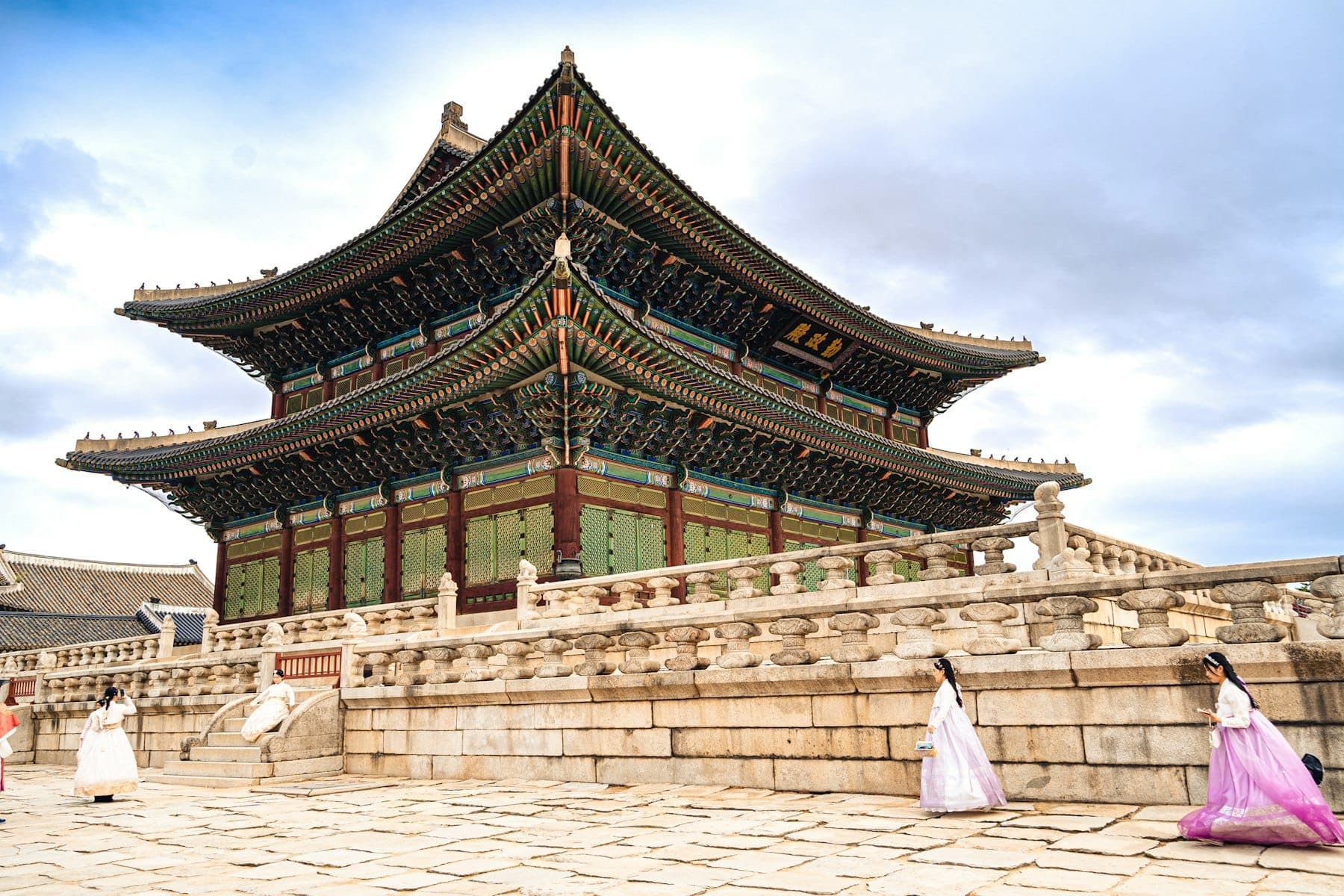 Hanbok Morning at Gyeongbokgung